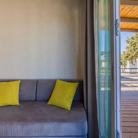 Mobile Homes Lussmarin منتزه العطل مالي لوشينغْ