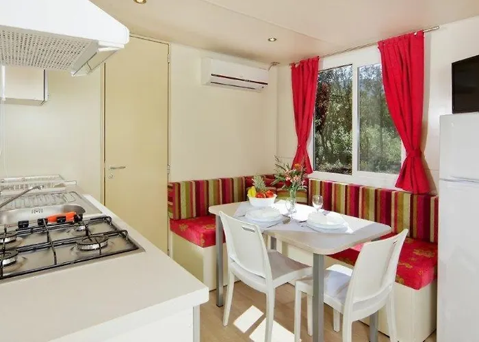 Mobile Homes Lussmarin * Mali Lošinj