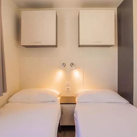 Mobile Homes Lussmarin * Mali Lošinj