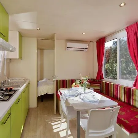 Prázdninový areál Mobile Homes Lussmarin *