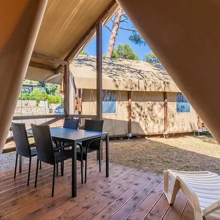 Prázdninový areál Mobile Homes Lussmarin