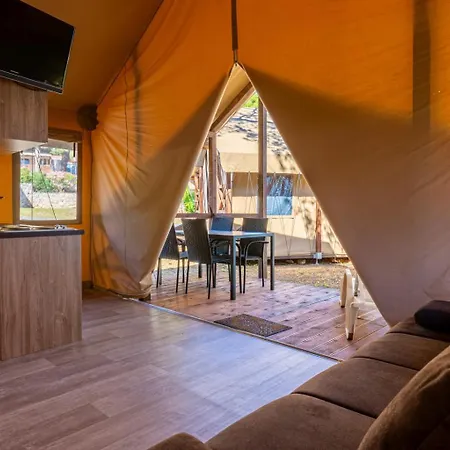 Mobile Homes Lussmarin Vakantiepark Mali Lošinj